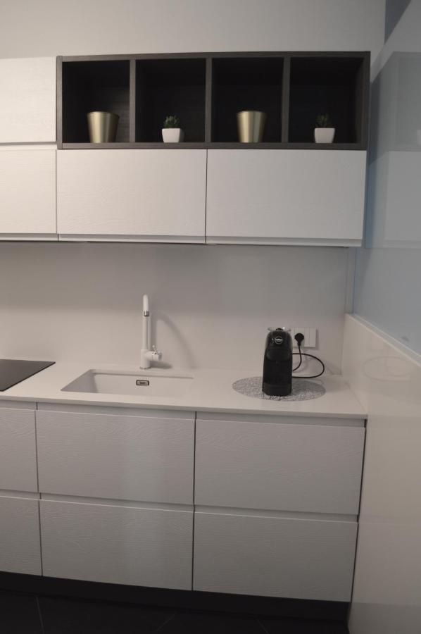 Kairos Apartment
